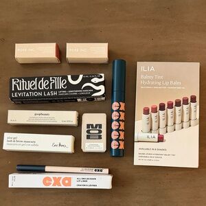 New! Bundle of clean beauty products